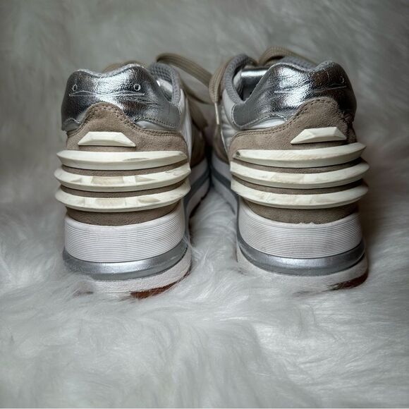 Voile Blanche Sneakers - Picture 5 of 13